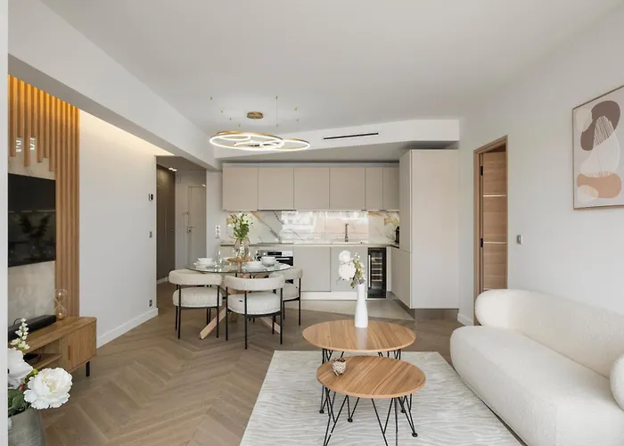 Luxury Romantic 45 Croisette Two Bedrooms *