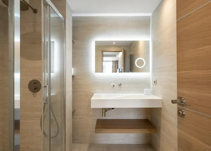 Luxury Romantic 45 Croisette Two Bedrooms شقة