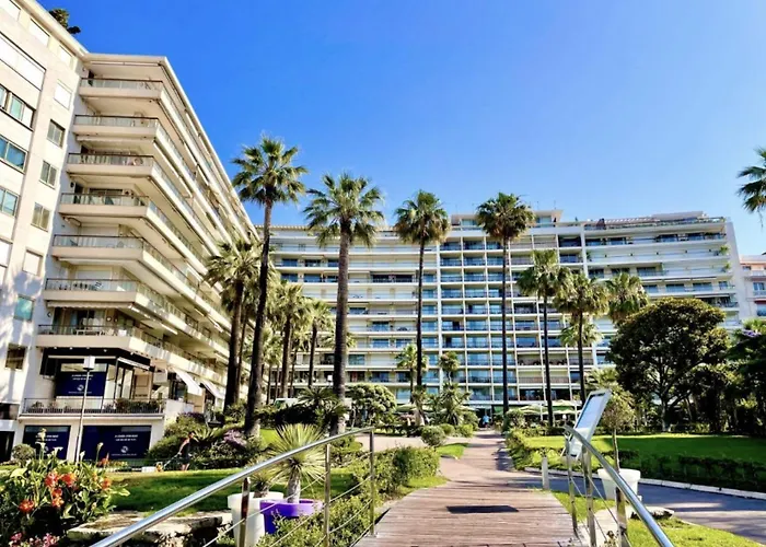Apartment Luxury Romantic 45 Croisette Two Bedrooms Cannes